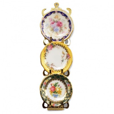 Puppenstube Wandtellerregal mit verschiedenen Tellern (RP13896) - Maßstab 1:12 Minia...