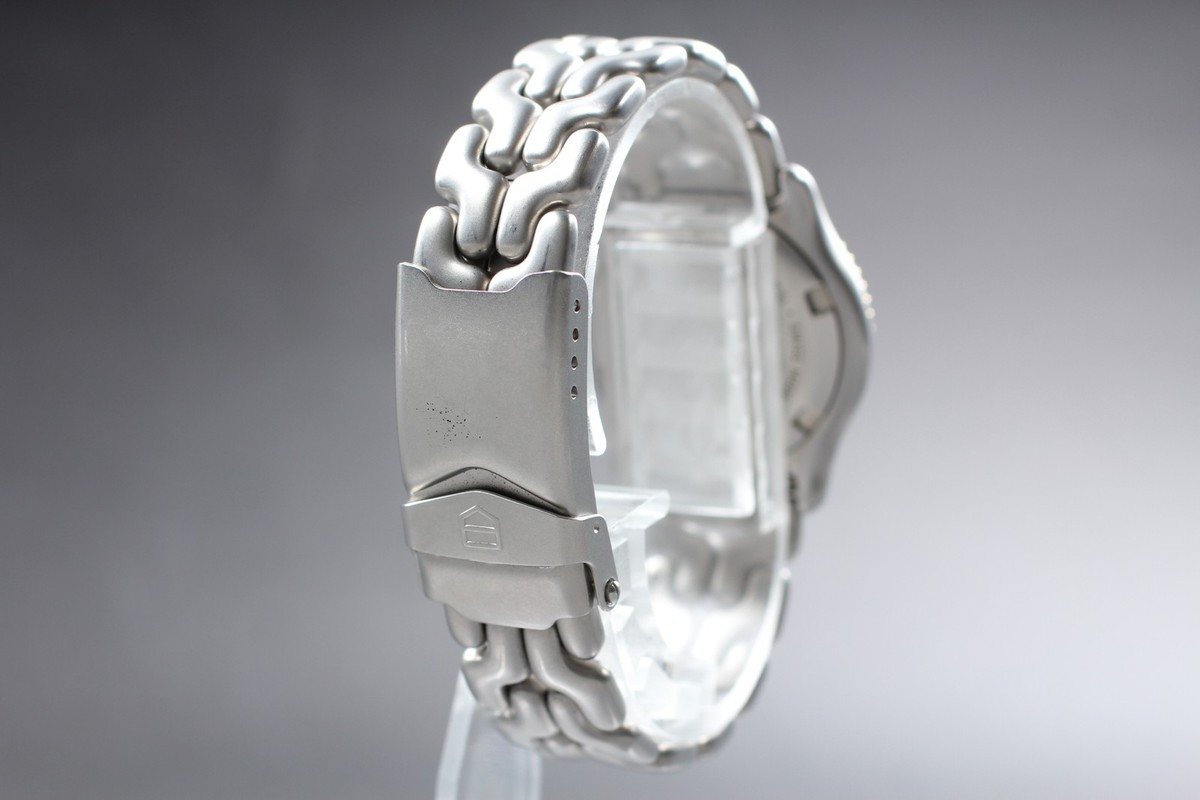 S95.815レディース Tag Heuer Women's S95.815 Quartz Watch 200M Date Silver Gold