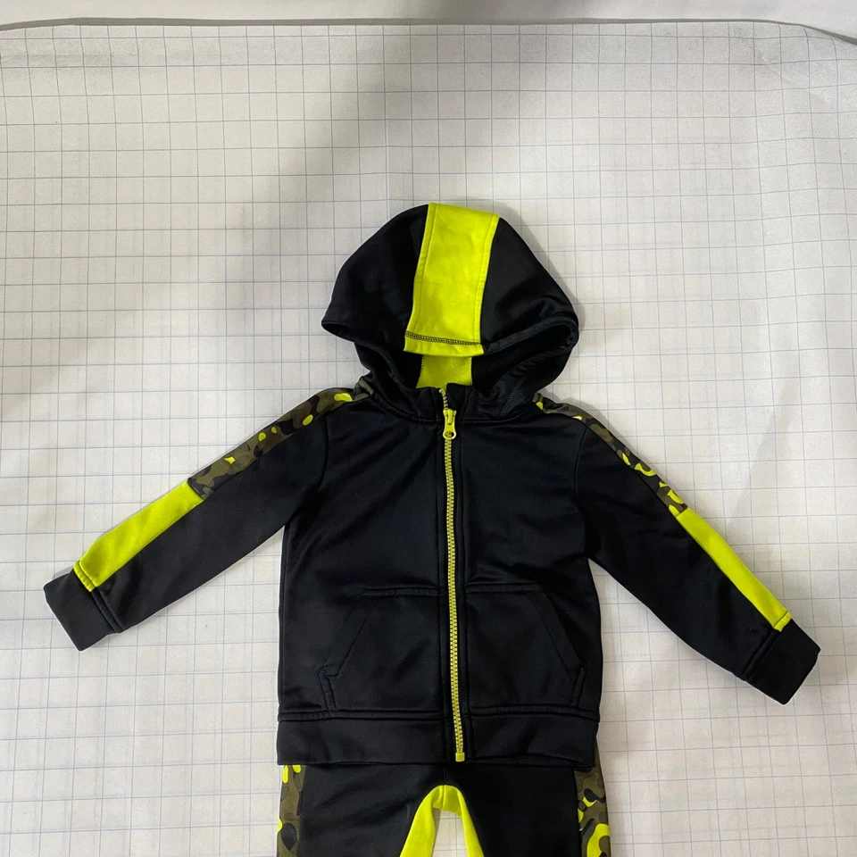 Boy's Size 24 Months Sweatsuit Set Athletic Works Black and Yellow Camouflage - Image 3 of 4