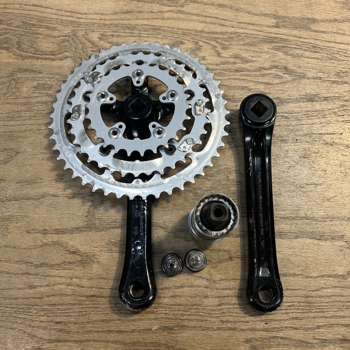 Shimano Deore LX FC-M560 Triple Crankset 46/36/26 175mm w Shimano Deore LX FC-M560 Triple Crankset 46/36/26 175mm w