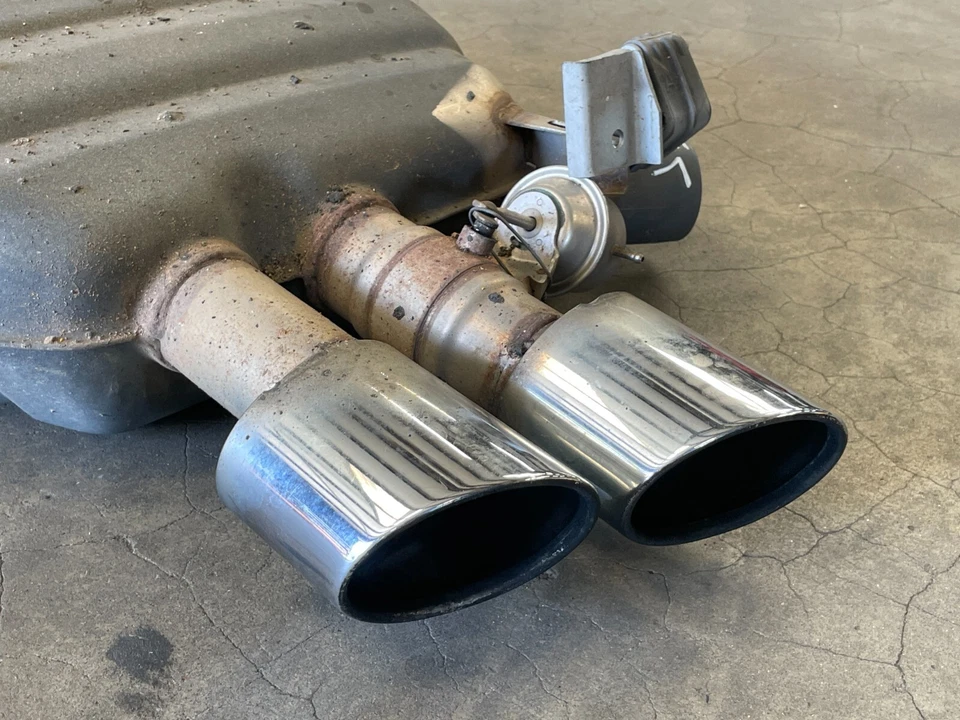 13 14 15 Tubo silenciador escape izquierdo BMW Alpina B7 F01 F02 con puntas 4,4 L 1457 OEM Foto 4 de 4
