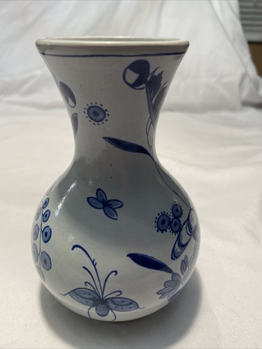 Vaso bulbo vintage Royal Delph fiori blu e bianco, made in Holland fondo marcato - Foto 3 di 12