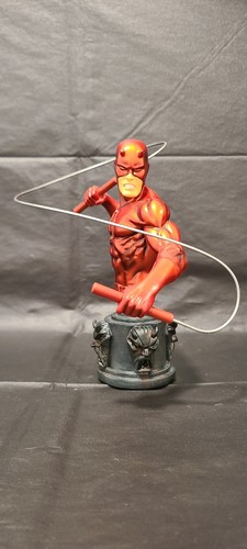 Bowen Designs Daredevil Marvel Mini-Bust Sculpted by the Kucharek Brothers - Picture 2 of 6