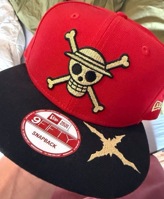 One Piece Snapback Cap rot/schwarz   Monkey D. Luffy Straw Hat Pirates Logo