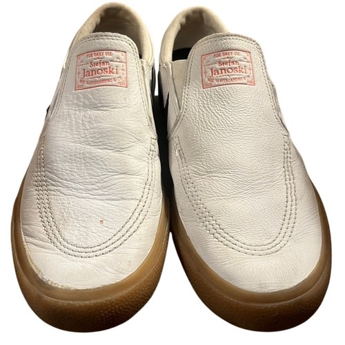 Nike SB Stefan Janoski Slip-On | White | Men’s 7 / Women’s 9