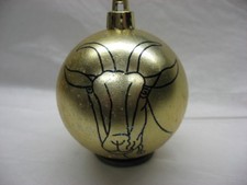 NUEVO ADORNO NAVIDAD DORADO IRROMPIBLE CARA DE CABRA PINTADO A MANO CON CUERNOS 2 1/2"