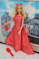 POUPEE MANNEQUIN BARBIE MATTEL BLONDE ROBE DE SOIREE ROUGE