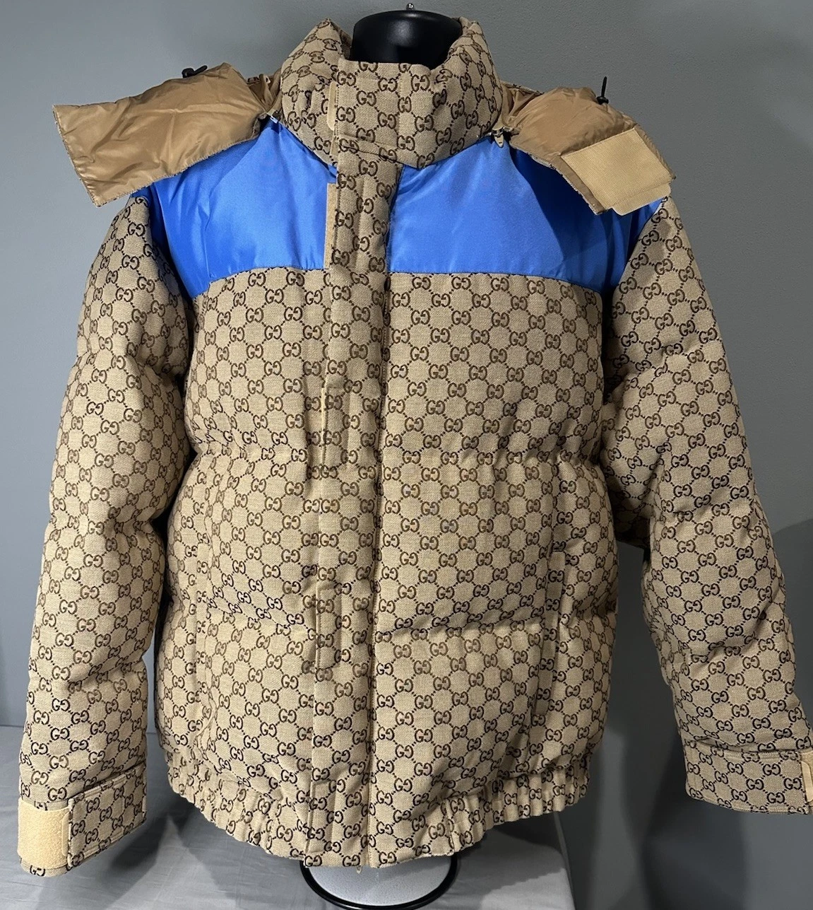 Gucci GG Jacquard Tela con Piumino Giacca con Cappuccio Cammello Uomo Taglia 56 Autentico
