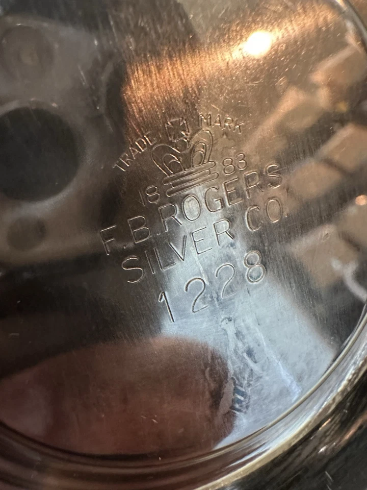 Artículos para servir vintage mezclados en plata y plata. Artículos aleatorios ver marcas Foto 3 de 4