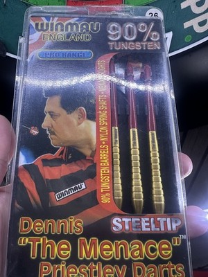 Winmau Dennis Priestley 'Dennis the Menace' Gold Darts 90% Tungsten, 26g
