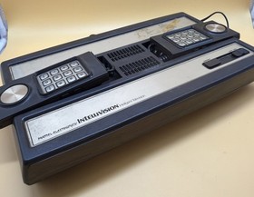 1979 Mattel Electronics Intellivision Game Console Model 2609 (UNTESTED)