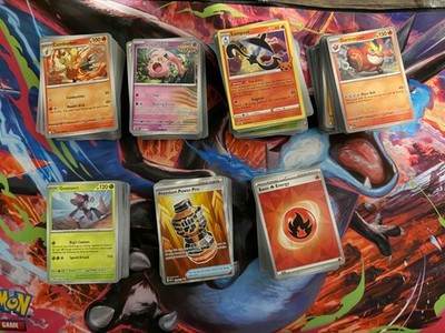 Bulk Pokémon Englisch Karten Konvolut (100 Commons + 20 Holos)