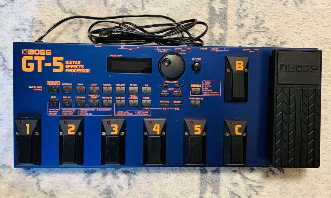 BOSS GT5 Guitar Effects Processor Multi Effect Pedal Rare JAPAN USED