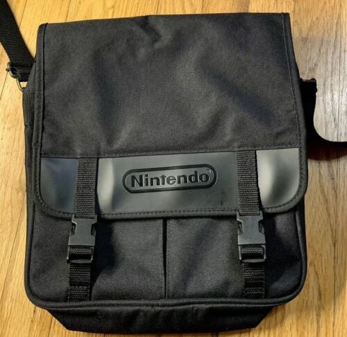 Nintendo Messenger Crossbody Travel Bag Black Nylon Console/Laptop Carrying Case - Imagen 1 de 10