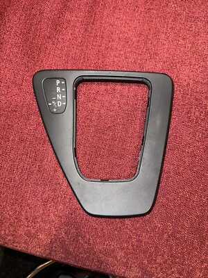 06-13 BMW E90 E92 328i GEAR SHIFTER TRIM BEZEL AUTOMATIC TRANSMISSION OEM 081623