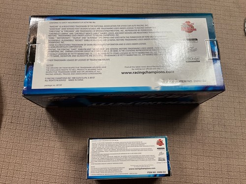 Richard Petty 1970 Plymouth Superbird #43 Nascar Racing Champions 1/24 & 1/64!! - Picture 13 of 16
