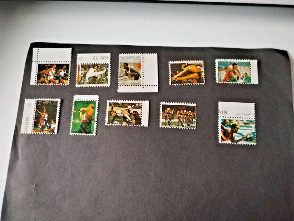 lot de 48 1/2 timbres +2 timbres OUMM AL QUAIWAIN (Émirats Arabes Unis) divers - Photo 3/3