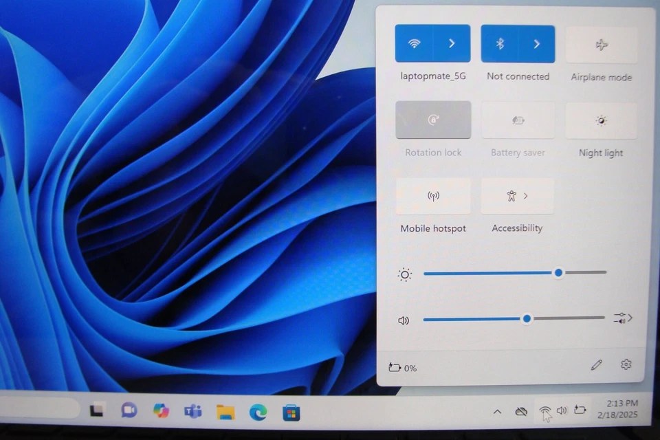 Microsoft Surface Book 2 1832 13.5"TOUCH i7-8650U 1.9GHz 8GB 1TB SSD BAD Battery - Image 4 of 4