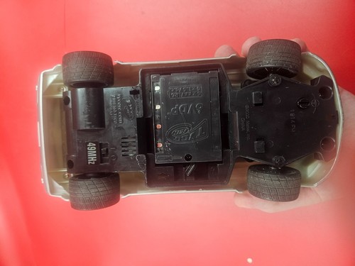 Mustang GT Tyco RC Radio Control 2000 with Remote and Battery - Picture 2 of 4