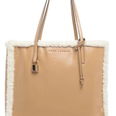 トートバッグ MARC JACOBS Mini Grind Faux Fur Trim Top Handle Bag Marc Jacobs Mini Grind Faux Fur Trimmed Crossbody Tote Bag