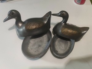 3 CANARD en ETAIN en forme de boîte .