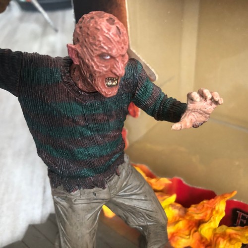 2004 Neca Reel Toys Freddy vs Jason Deluxe Box Set in Original package - Picture 3 of 20