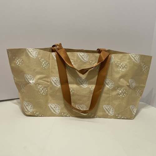 Buddha Mochi Beige Seashell Medium Storage Tote Bag Reusable Preowned