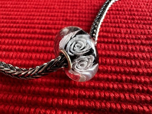 Trollbeads Mother’s Day White Roses New - Picture 1 of 6