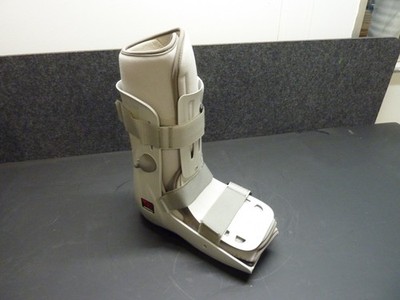 Breg Genesis Full Shell Walker Boot Size Extra Large (31350)