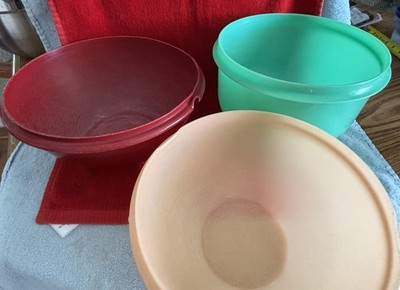 Tupperware Bowls Set of 3 Red, Green, Peach Colors