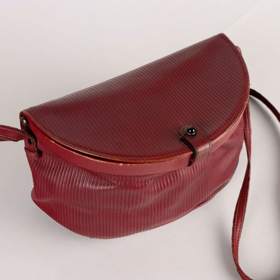 Bolso Gianni Versace Vintage Años 80 Cuero Borgoña Italia Foto 2 de 4