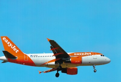 39658/ Foto   AIRBUS A319   EASY JET   G-EZDO