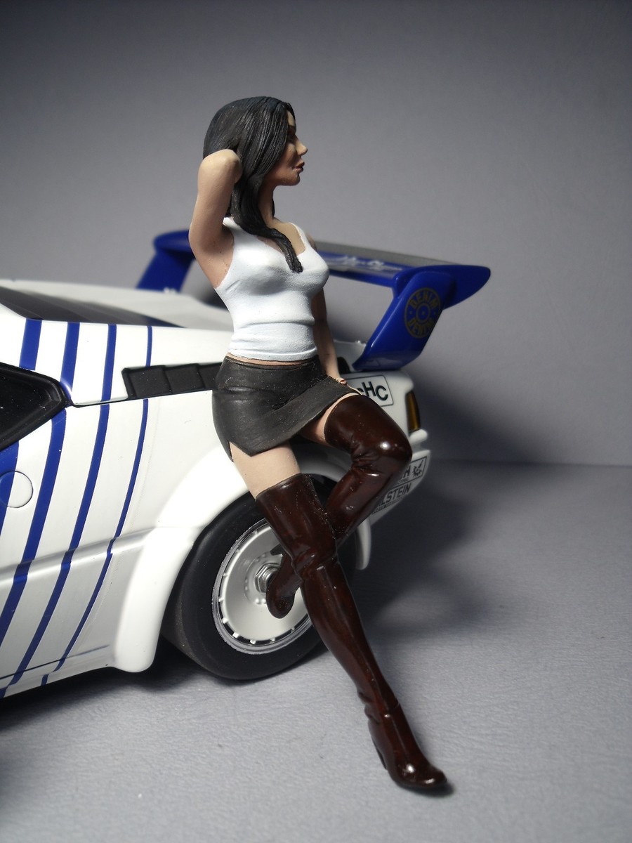 FIGURINE 1/18 GIRL NATHALIE VROOM NOT PEINT FOR MINICHAMPS AUTOART NOREV