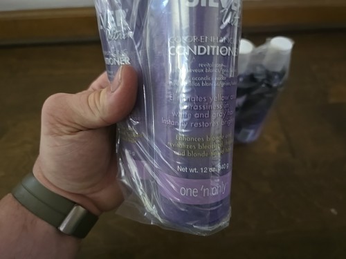 2 x One n Only Shiny Silver Ultra Conditioning Shampoo & Conditioner 12oz Set - Picture 4 of 7