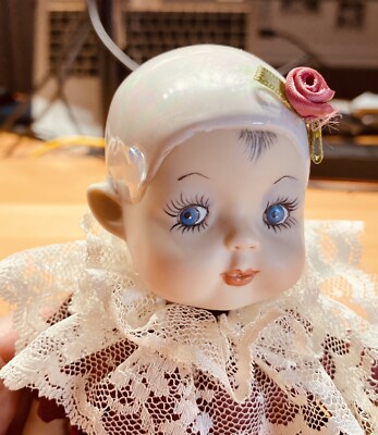 * antique baby doll ୨୧ * 小さな陶器製 の女の子 s-l400.jpg