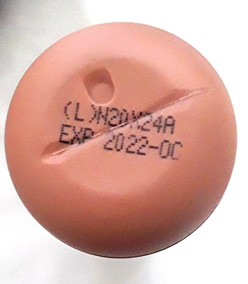 4 - Revlon ColorStay Light Cover Liquid Found. SPF 34 510 Cappuccino Exp 10/2022 - Image 2 of 2