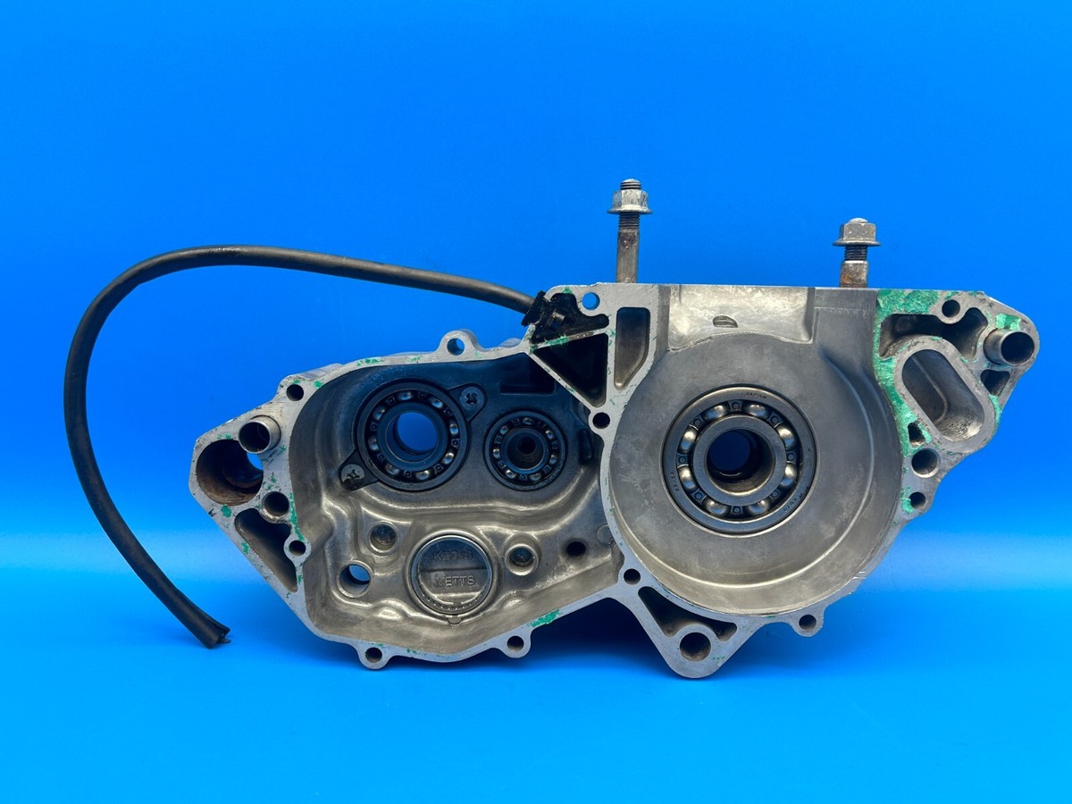 2000 2001 Honda CR250R CR250 left Side Engine Case Crankcase