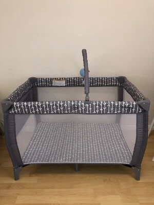 roger armstrong 3 in 1 portacot