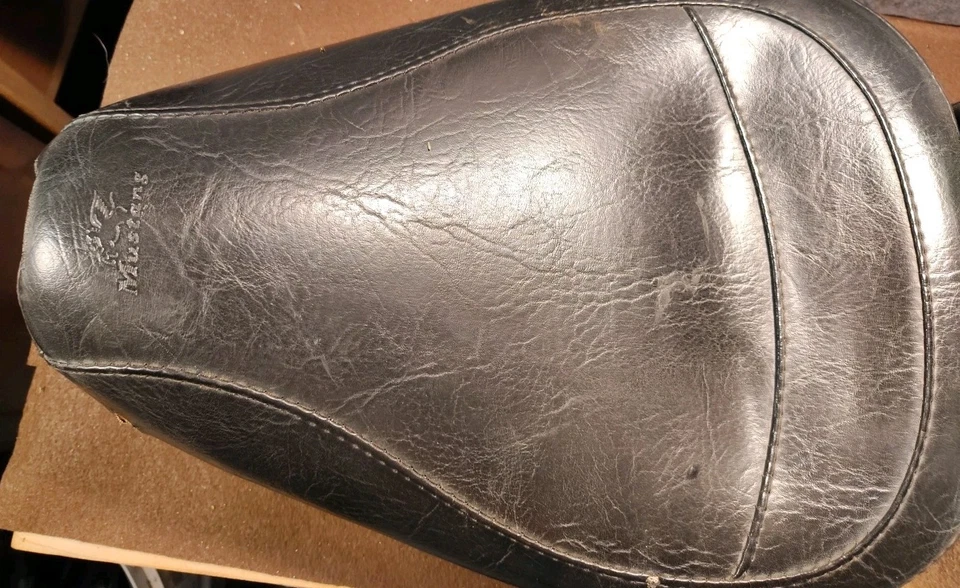 Harley XL Mustang 6-i82 vintage 1982-95 asiento ancho Foto 2 de 4
