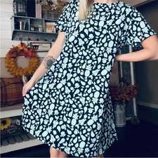 J. Jill Wearever Perfect T-Shirt Dress Size Medium Blue Teal Fruit Print 191831