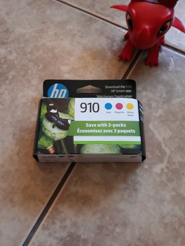 New Genuine HP 910 Tricolor Ink Cartridge Pack Cyan/Magenta/Yellow DATED 08/2025