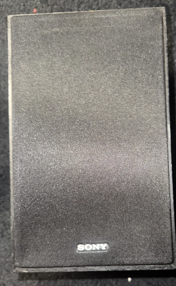 Sony CMT-FX300i Micro Hi Fi  Stereo CD iPod System With Remote And Antenna - Image 3 of 4