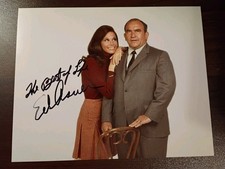 Ed Asner Lou Grant Elf signed 8x10 photo COA W/Matching Numbered Sticker Ed Asner Lou Grant Elf signed 8x10 photo COA W/Matching Numbered Sticker