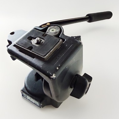 3130 Manfrotto bogen Tripod Fluid Head With Quick Release Plate