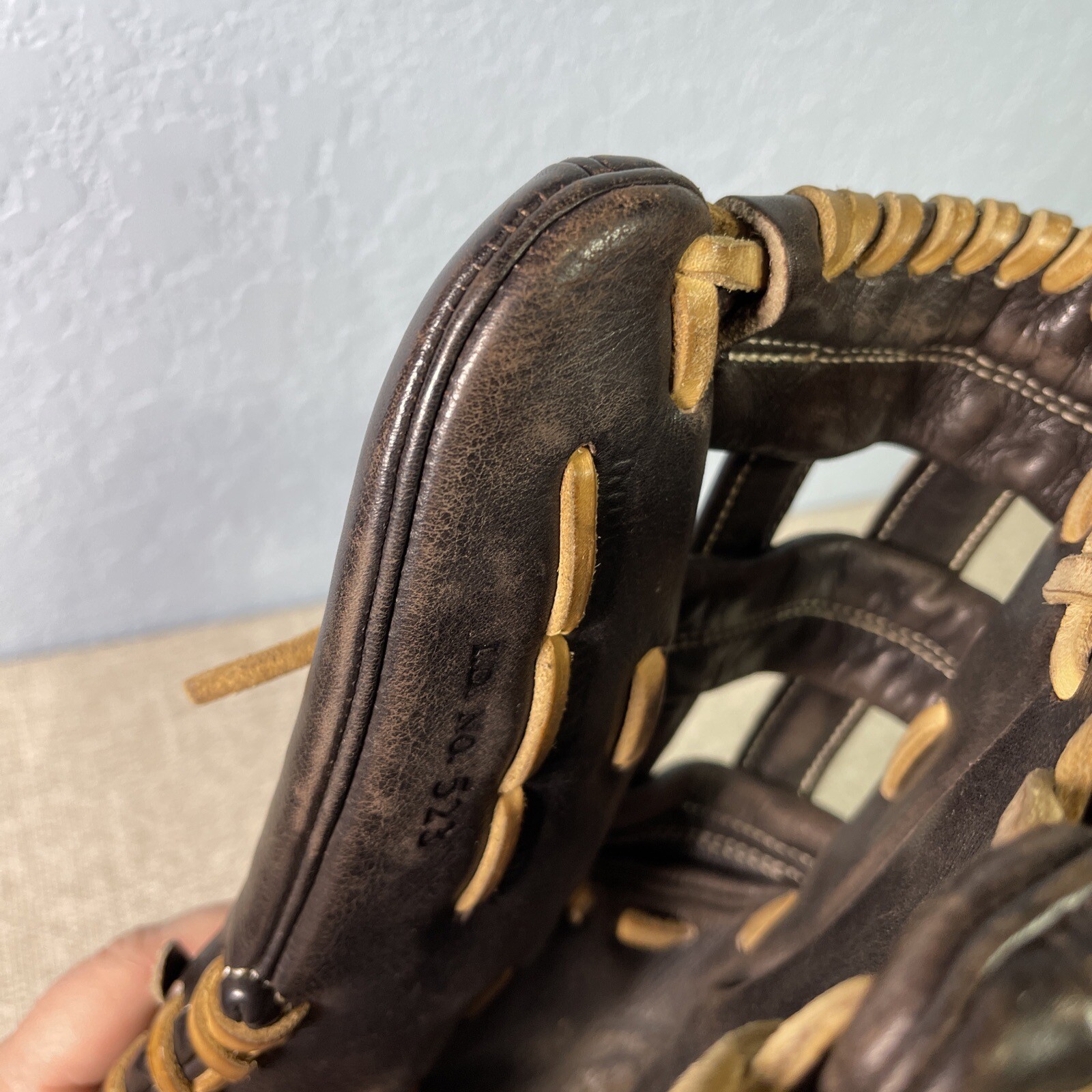 Rawlings PROS27HFMO 12 3/4 Inch RH Baseball Glove RARE Limited Edition Mocha