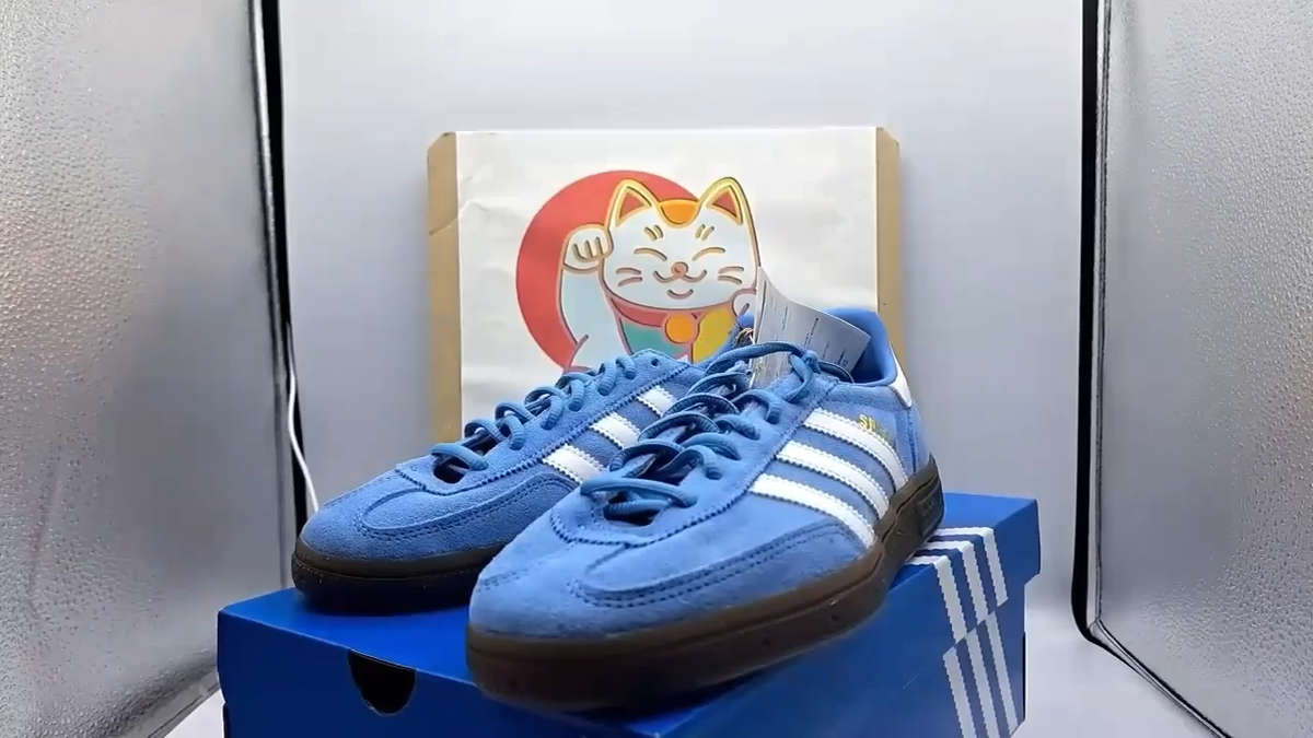 adidas HANDBALL SPEZIAL ライトブルー 5 Amazon.com | adidas Men's Handball Spezial Sneaker, Light