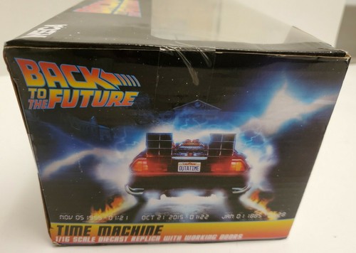 Neca Back To The Future Time Machine 1:16 Delorean Replica W Working Doors - Picture 8 of 12