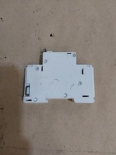 Allen Bradley CAT 1492-CB1 SER B G 100 10 Amp Single Pole Circuit Breaker