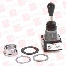 ALLEN BRADLEY 800T-T4T8DDAA / 800TT4T8DDAA (IN BOX)