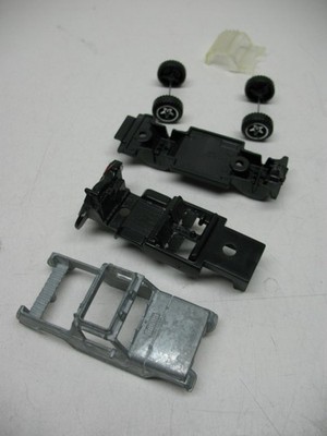 HOT WHEELS '67 JEEPSTER COMMANDO ZAMAC PROTOTYPE UNSPUN WITH MOTORCYCLE TAMPOS